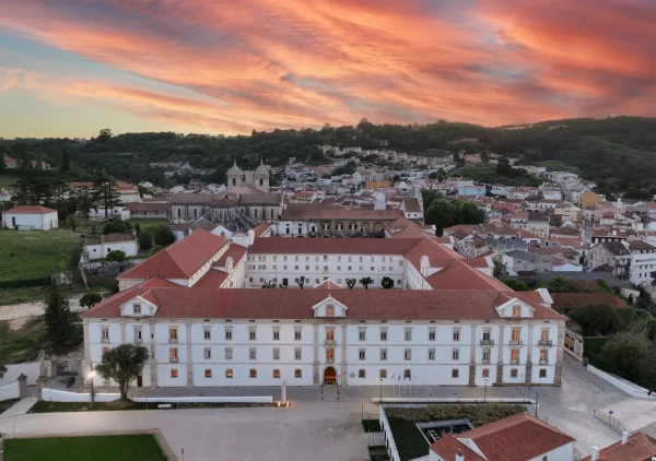 Hotel Montebelo, Mosteiro de Alcobaça